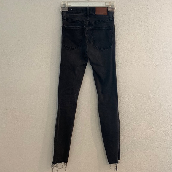 Black Madewell Distressed High-Rise Skinny Jeans Raw Hem - Picture 8 of 9